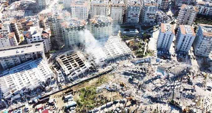 Yüzlerce kişiye mezar olan Rönesans Rezidans’ta ikinci bilirkişi raporu: İşte yıkılma nedeni…