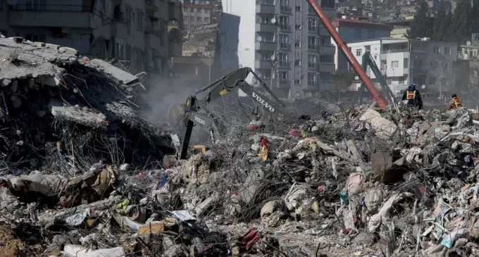 İnşaat Mühendisleri Odası’ndan deprem raporu: Binlerce bina neden çöktü?