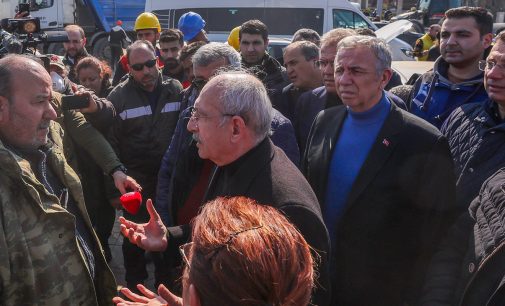 Kılıçdaroğlu Meclis’teki deprem raporlarını işaret etti: Bunların okuma yazmaları yok