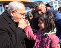 Kılıçdaroğlu: Sevgili Beşli Çeteler, bu akşamki bağış performansınız gözlerimi yaşarttı, dekontları mutlaka saklayın