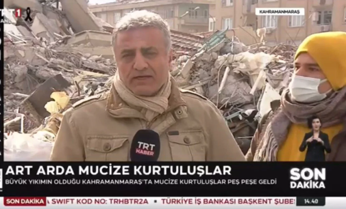 Depremzede “Yalnız bırakıldık” deyince, TRT yayını kesti!