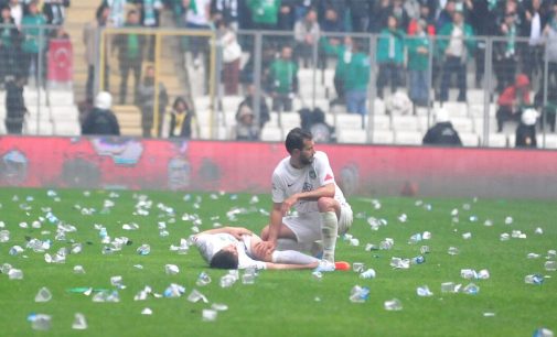 Bursaspor’un 9 maç seyircisiz oynama cezası 7 maça indirildi