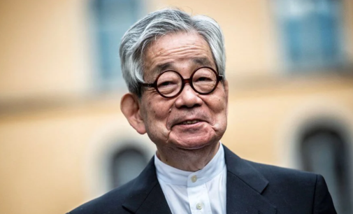 Nobel ödüllü Japon yazar Kenzaburo Oe yaşamını yitirdi