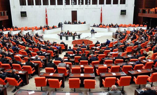 EYT genç milletvekillerine yaradı: Yaklaşık 150 milletvekili EYT’den yararlanıp 52 bin lira maaşa hak kazandı!