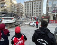 Şanlıurfa’da 6 katlı bina yıkıldı: Enkazda arama – kurtarma çalışması başlatıldı