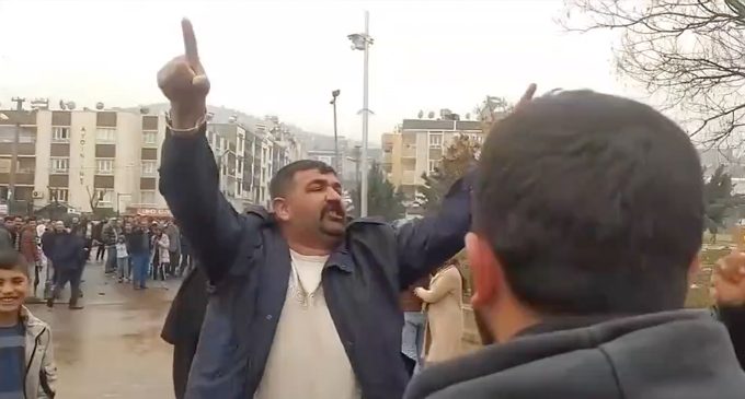 Abide Kavşağı’nda “AKP istifa” sesleri yükseldi