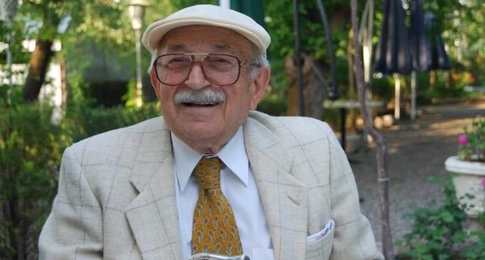 Eski bakanlardan Vefa Tanır 96 yaşında yaşamını yitirdi