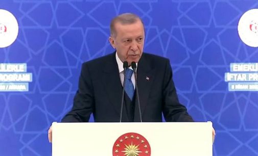 Erdoğan: Birileri emeklilerimizin maaşları ve ikramiyeleri üzerinden istismar siyaseti yürütüyor