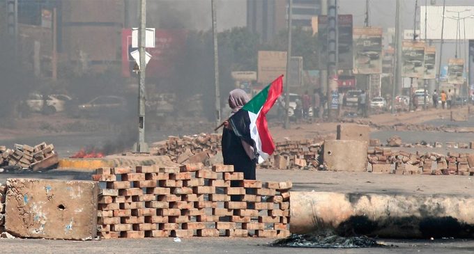 Sudan’daki Türk vatandaşlarının tahliyesi devam ediyor