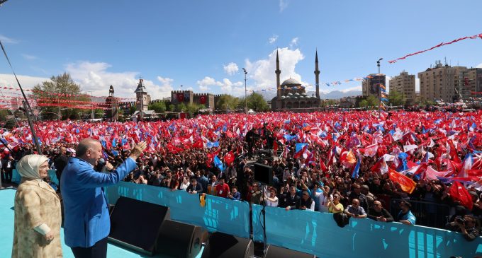 Erdoğan’dan yeni vaat: Küçük esnafın prim gün sayısını 7200’e indiriyoruz