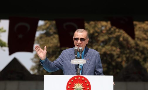 Erdoğan son mitinginde böyle seslendi: Yarın akşam öyle bir kazanacağız ki, sandıkları patlatmaya hazır mıyız?