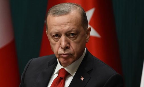 Financial Times gazetesinden “Erdoğan” yorumu: Dalkavuklarla çevrili, ekonomik sorunlardan kopuk…