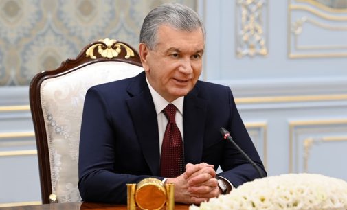 Özbekistan’da Cumhurbaşkanı Mirziyoyev, görev süresini uzatan referandumu kazandı
