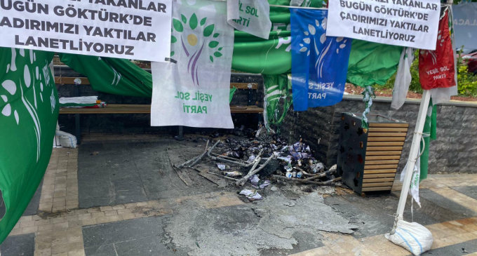 İstanbul’da Yeşil Sol Parti standına, Ankara’da Kılıçdaroğlu Gönüllüleri’ne ve SEP çalışmasına saldırı!