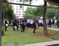İzmir Barosu’nun LGBT Onur Haftası etkinliğine tekbirler eşliğinde saldırı: Polis seyretti!