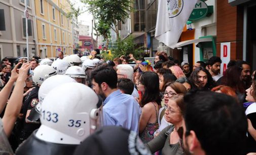 İzmir Barosu’ndan polis saldırısına suç duyurusu