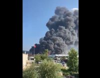 Manisa OSB’de büyük yangın: Gökyüzünü kaplayan dumanlar İzmir’den görüldü