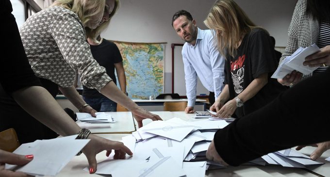Yunanistan’da halk, genel seçimlerin ikinci turu için sandık başına gitti